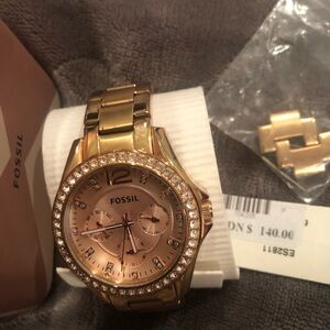 FOSSIL - Rose Gold Watch/women
